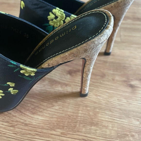 NEW !!! Floral Primadonna mules with heels, may be 4.5 - 5 - Picture 3 of 4